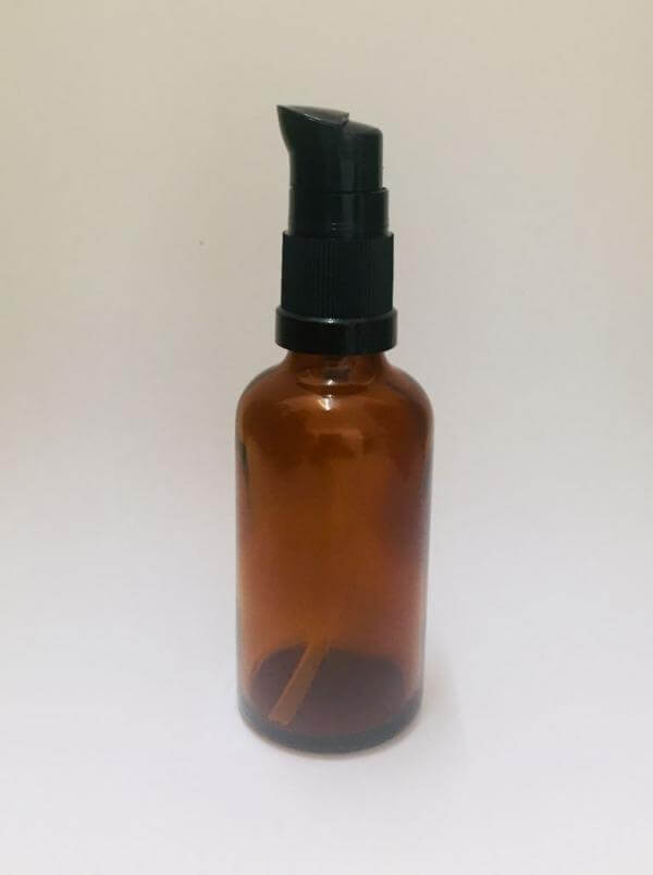 Frasco cristal 50 ml. color ámbar con bomba dosificadora